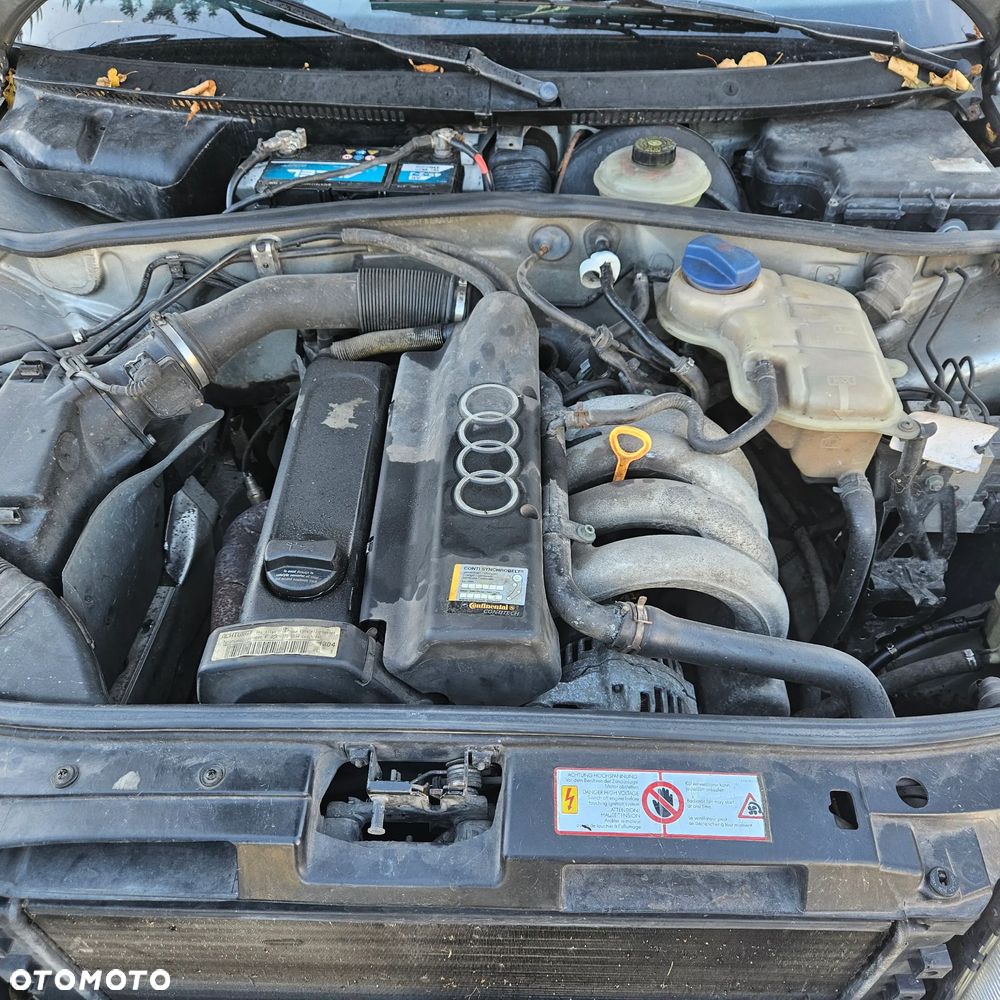 AUDI A4 B5 pojazd na części: maska, zderzak, drzwi, szyby, lusterka, chłodnica ... - 20