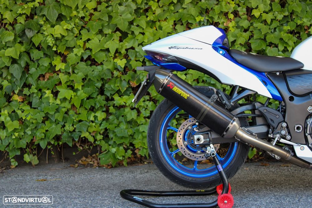 Suzuki GSX 1300 R Hayabusa - 3