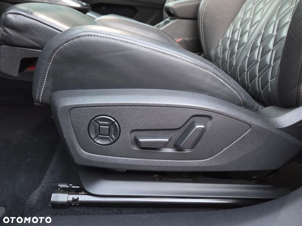 Audi Q4 e-tron - 21