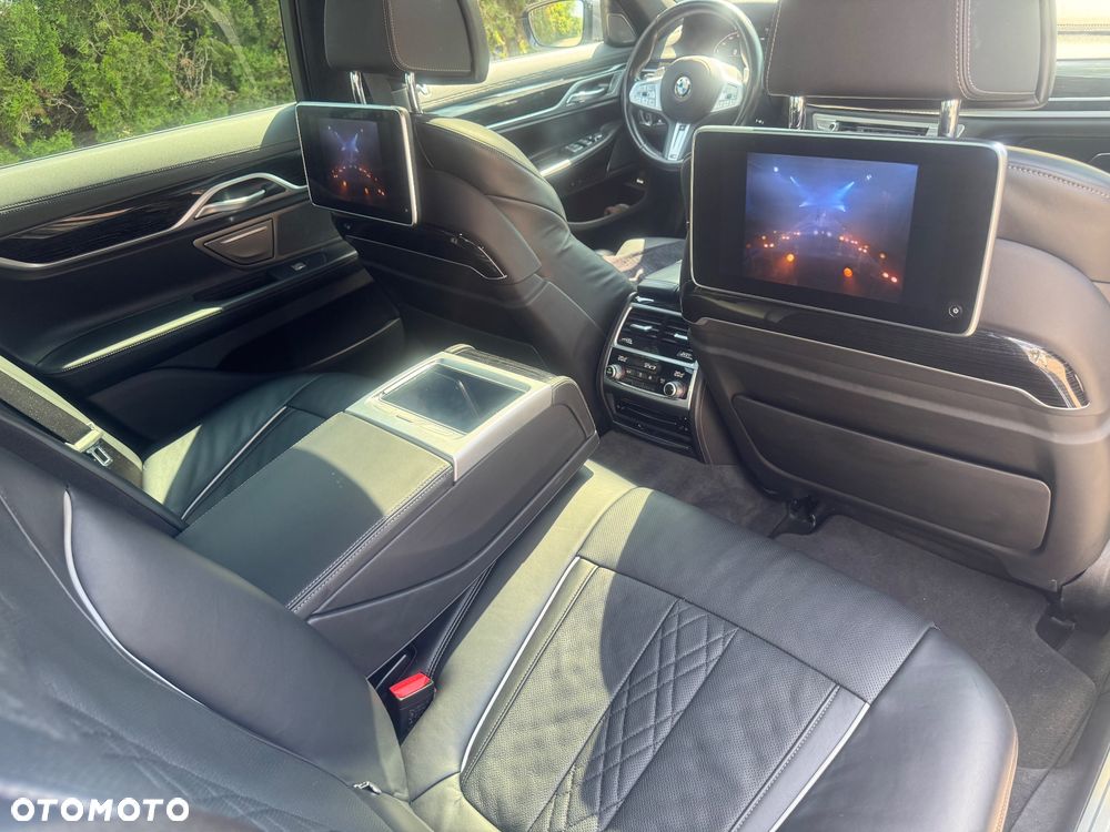 BMW Seria 7 740d xDrive sport - 10