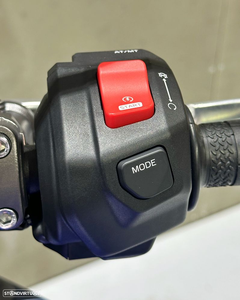 Yamaha MT-09 Y-AMT - 12