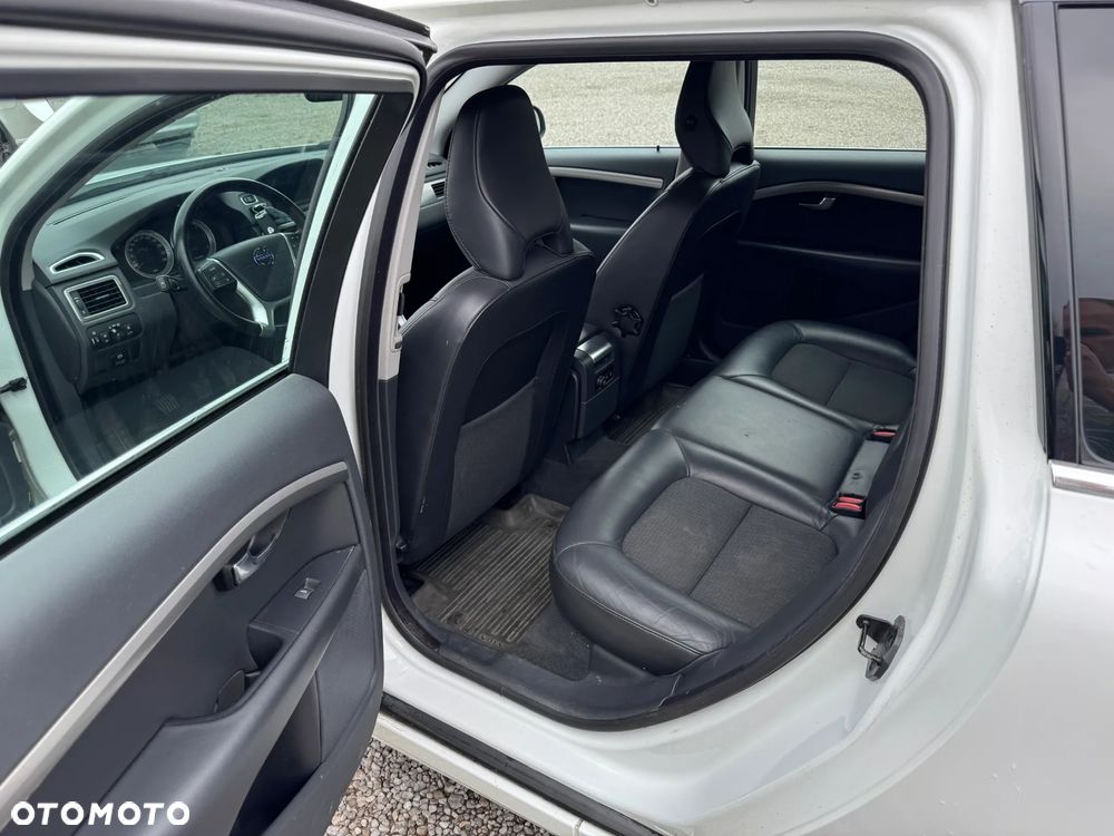 Volvo V70 D4 Momentum - 13