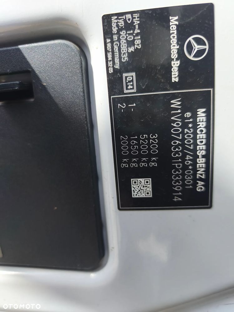 Mercedes-Benz Sprinter - 16