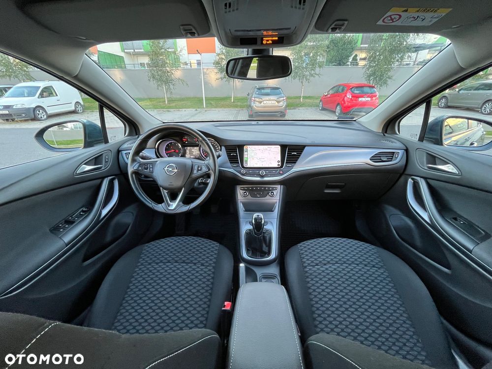 Opel Astra 1.4 T Dynamic - 29