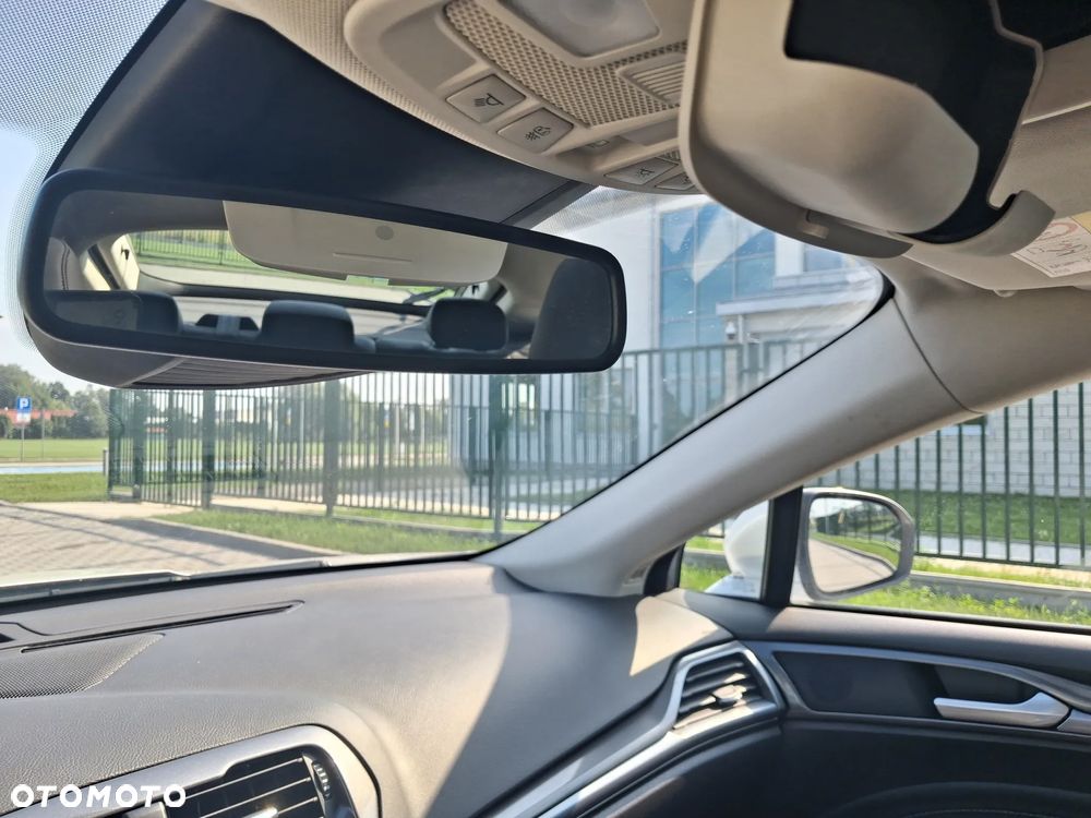 Ford Mondeo 2.0 EcoBlue Titanium - 14