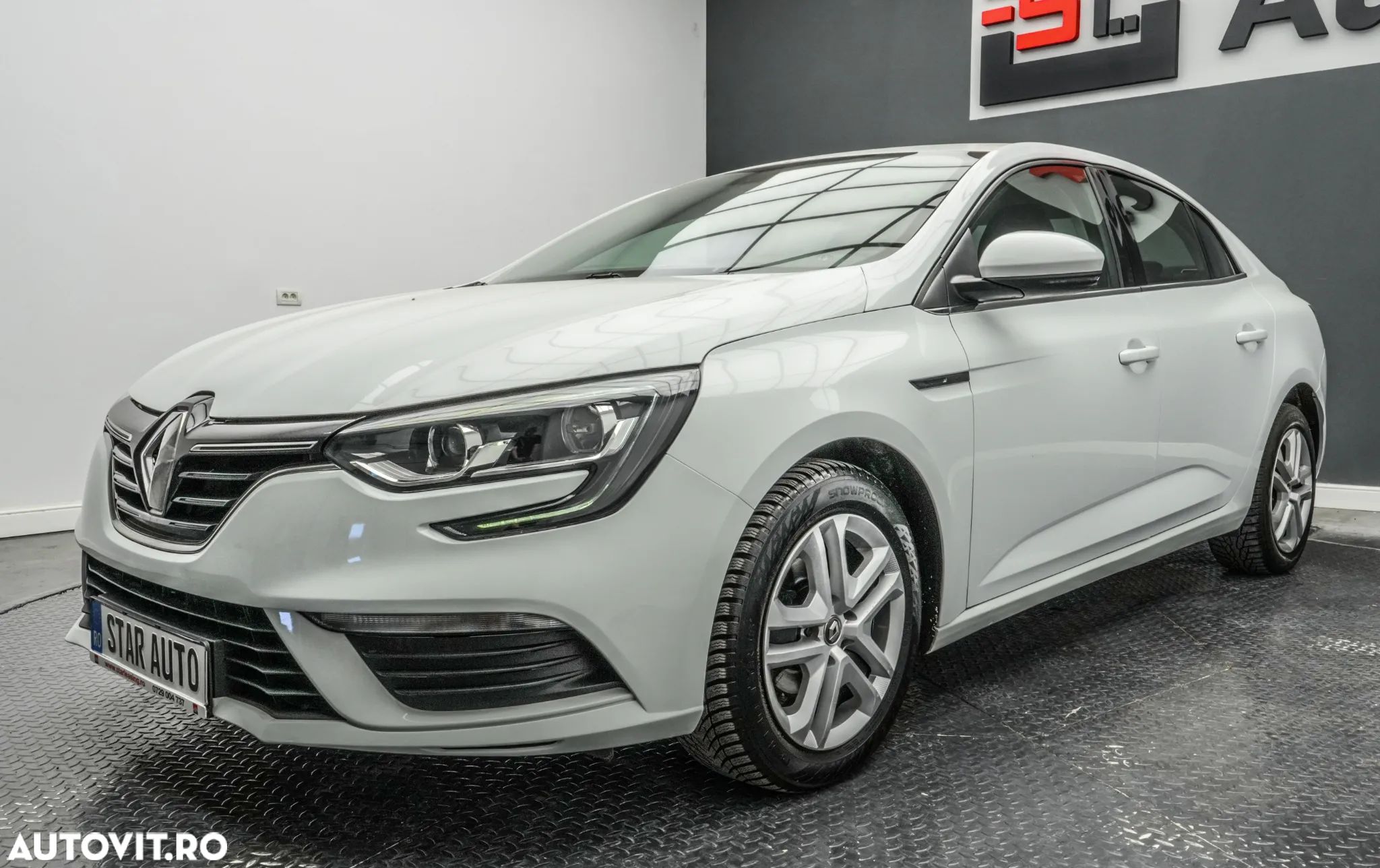 Renault Megane Blue dCi 116 Life - 1