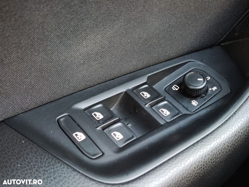 Volkswagen Passat 1.6 TDI DSG Comfortline - 25