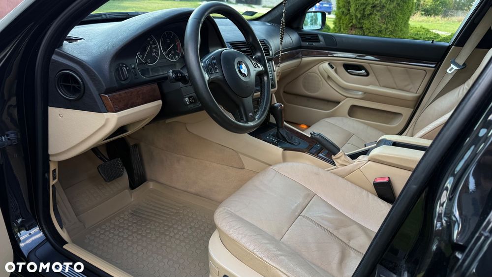 BMW Seria 5 - 10