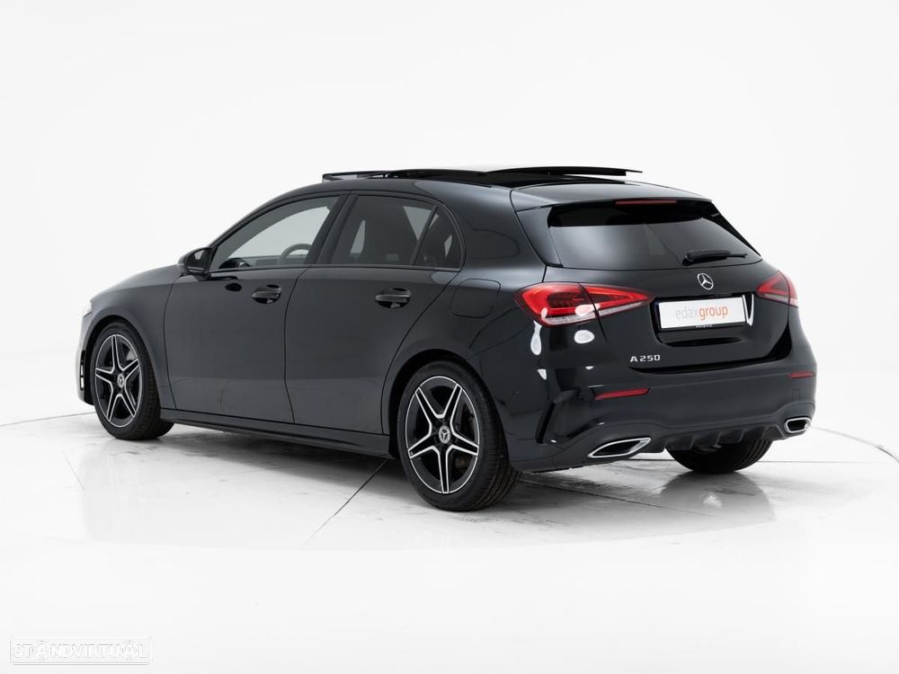 Mercedes-Benz A 250 7G-DCT AMG Line - 4