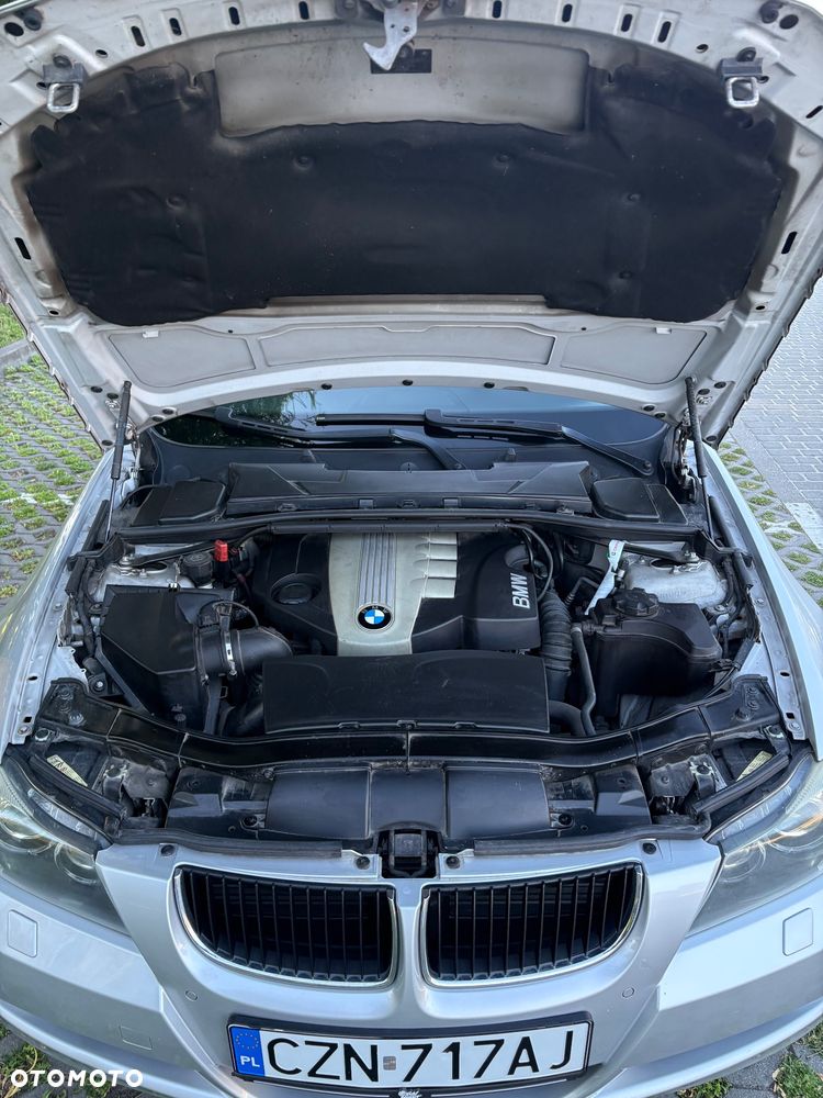 BMW Seria 3 320d - 11