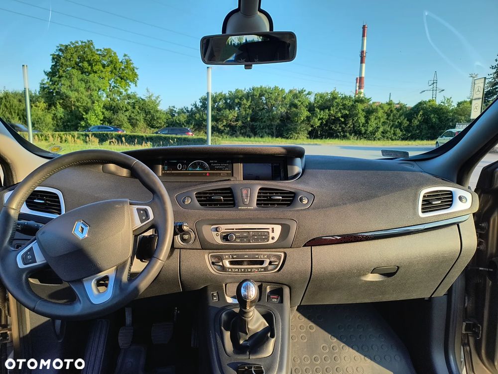 Renault Scenic 1.6 16V 110 TomTom Edition - 6