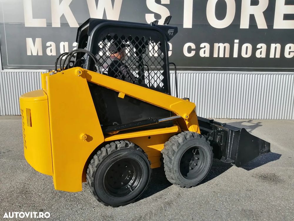 Bobcat MINIINCARCATOR FRONTAL PNEU RIGID RAM ITALIA - 12