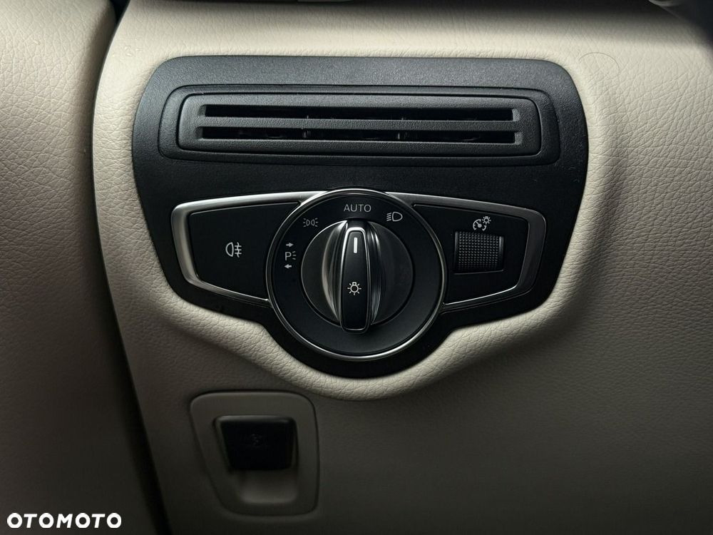 Mercedes-Benz Klasa V 250 d extralang 9G-TRONIC Special Edition Avantgarde - 35