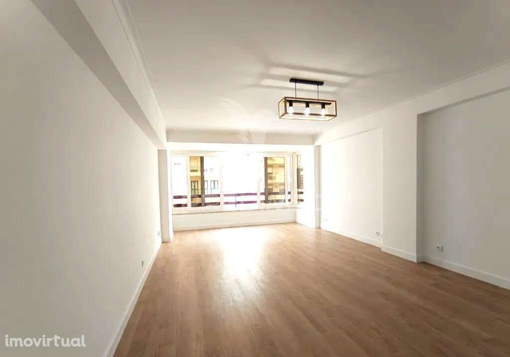 T3 Estrada da Luz - Grande imagem: 5/13