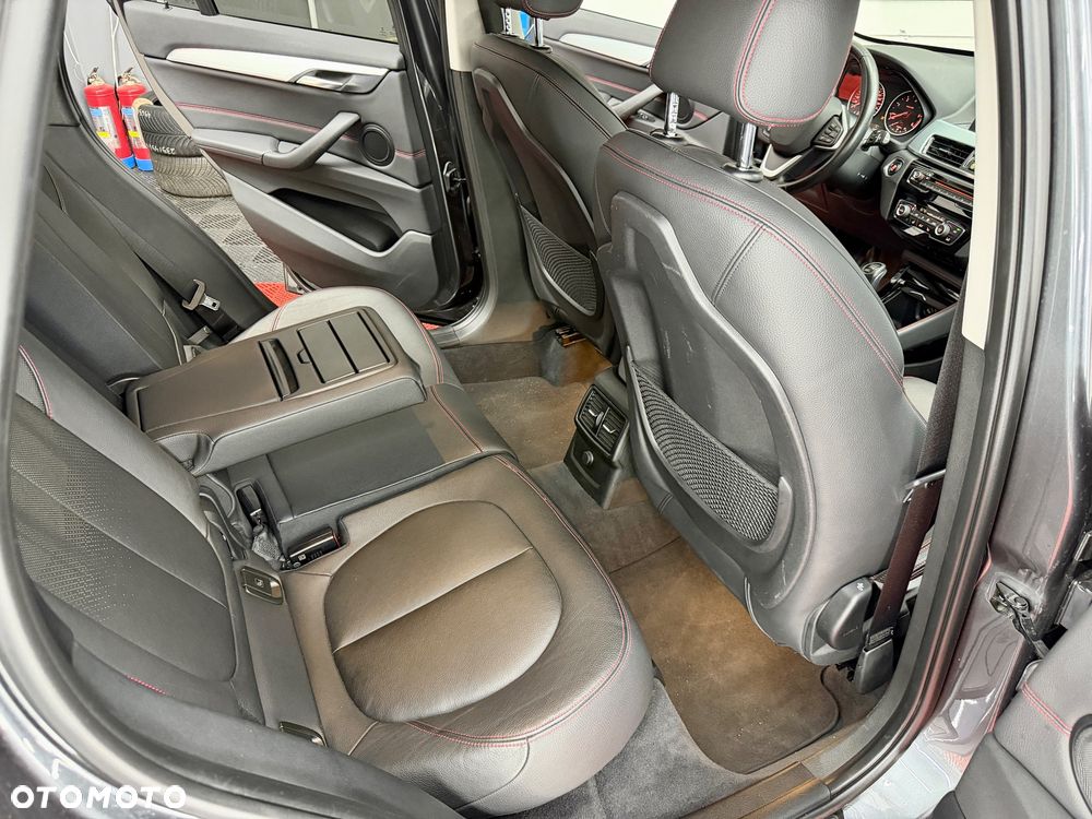 BMW X1 sDrive18d Sport Line - 19