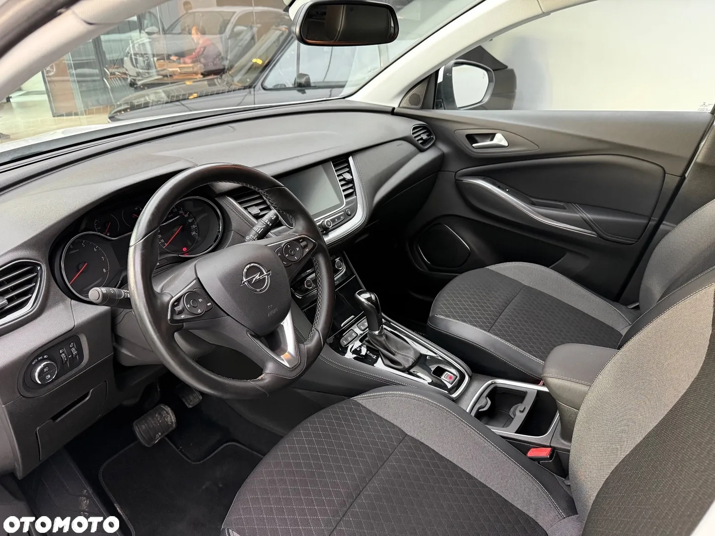 Opel Grandland X 1.2 T Innovation S&S - 22