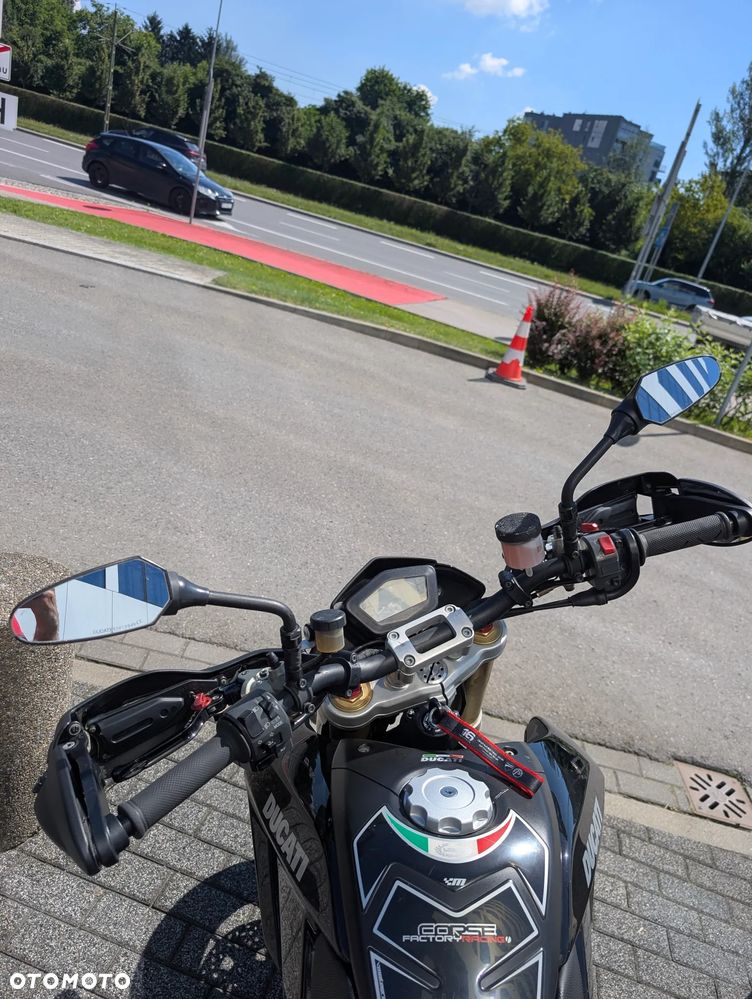 Ducati Hypermotard - 10