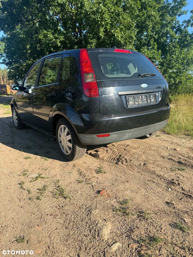 Ford Fiesta 1.4 Ambiente - 7