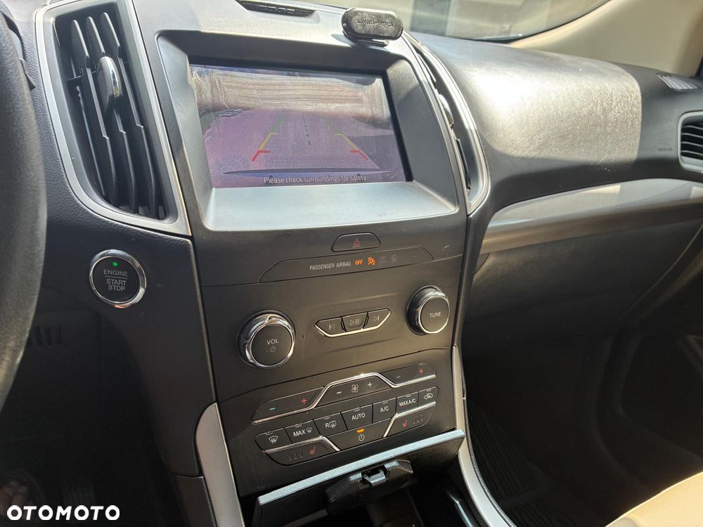 Ford Edge - 11