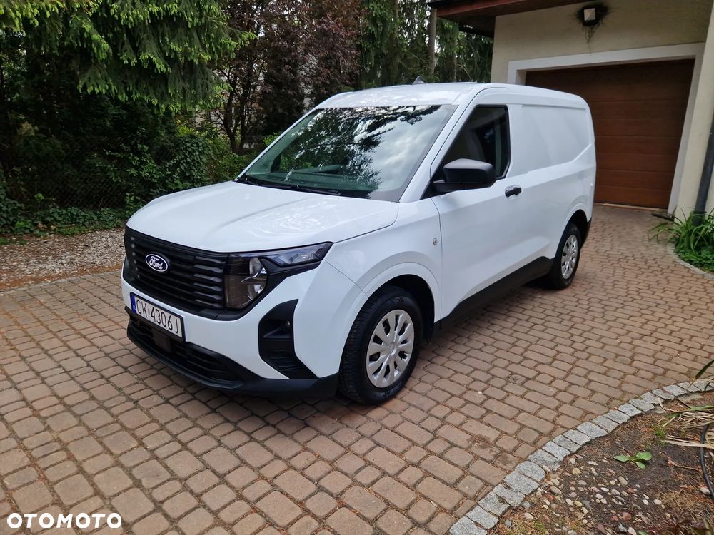 Ford Transit Courier - 1