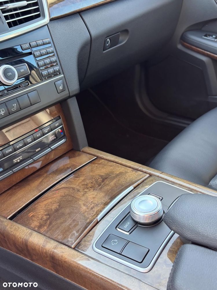 Mercedes-Benz Klasa E 350 4-Matic - 16