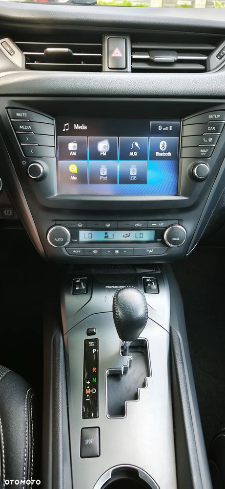 Toyota Avensis 2.0 Prestige MS - 18