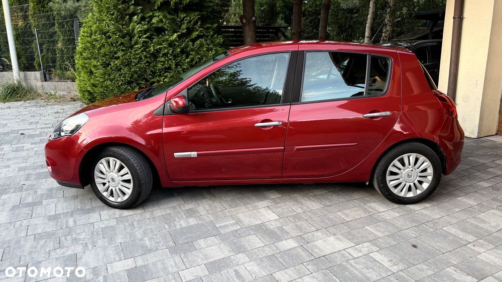 Renault Clio - 12