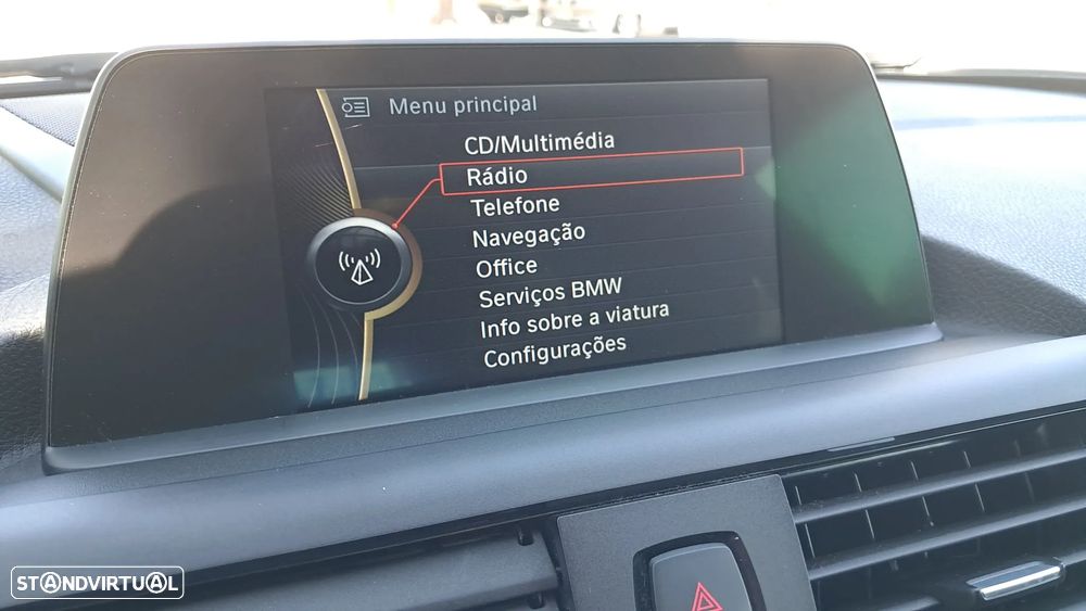 BMW 120 d Pack M - 43