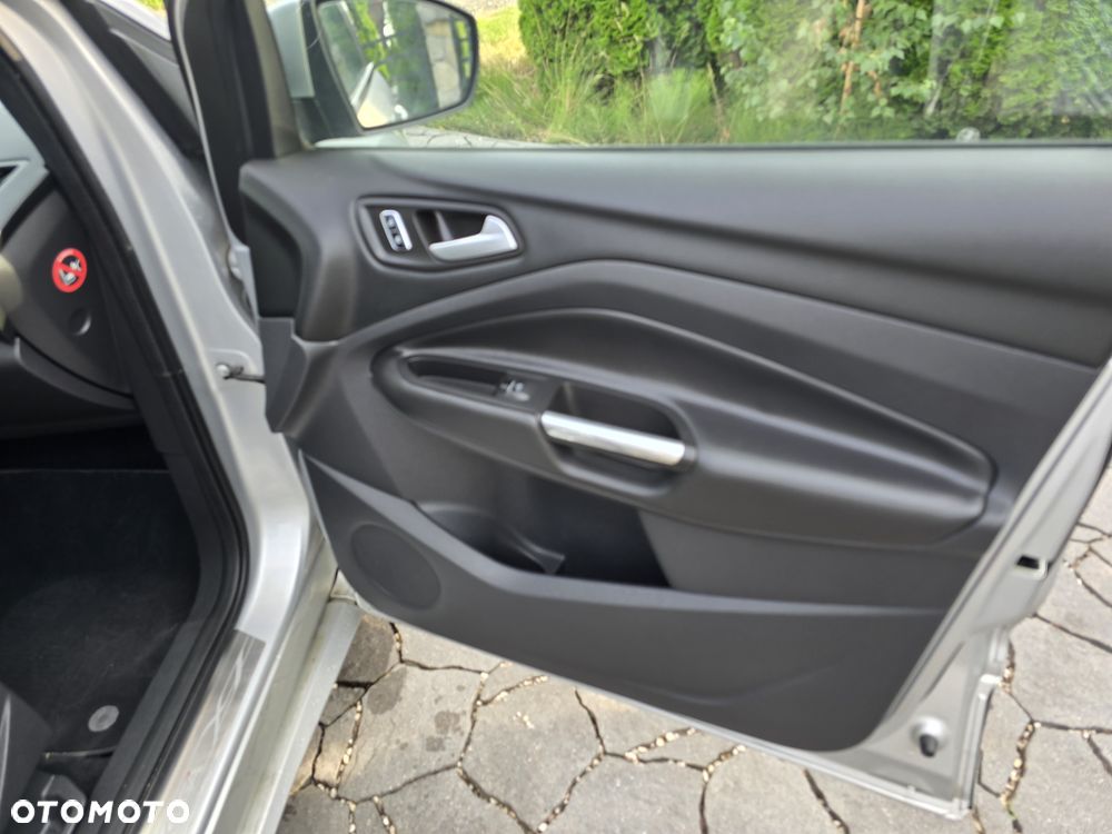Ford Kuga 2.0 TDCi 4x4 Individual - 18
