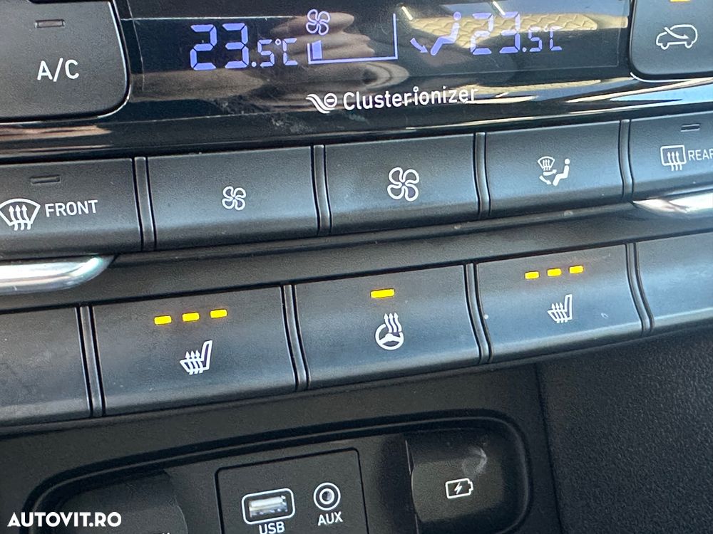 Hyundai Santa Fe - 27