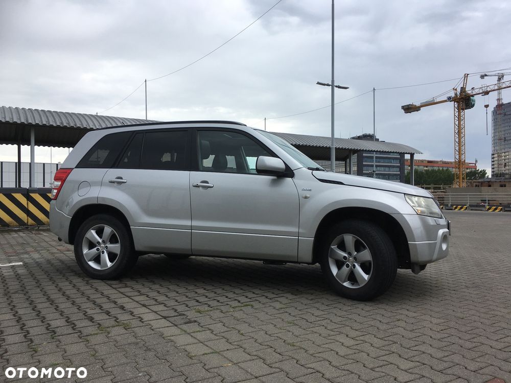 Suzuki Grand Vitara 1.9 DDiS De luxe - 11
