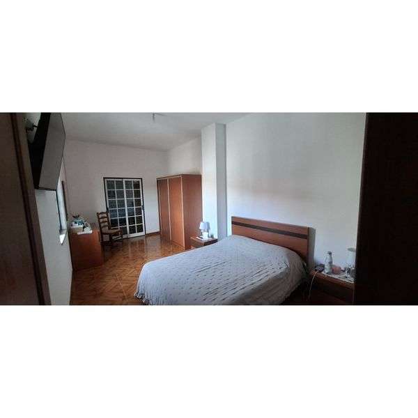 Vende-se Moradia - Grande imagem: 5/6