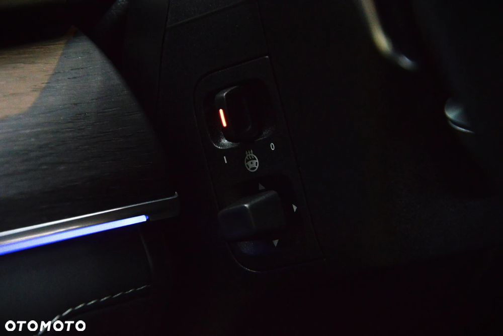 Mercedes-Benz GLE AMG Coupe 53 4-Matic Premium Plus - 26