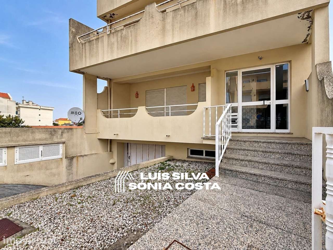 Apartamento T3 para Arrendamento | 2 Varandas | Junto à Marina da... - Grande imagem: 2/23