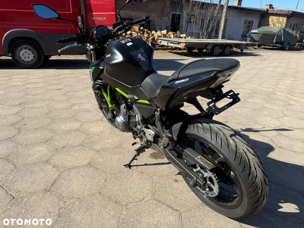 Kawasaki Z 650 - 34