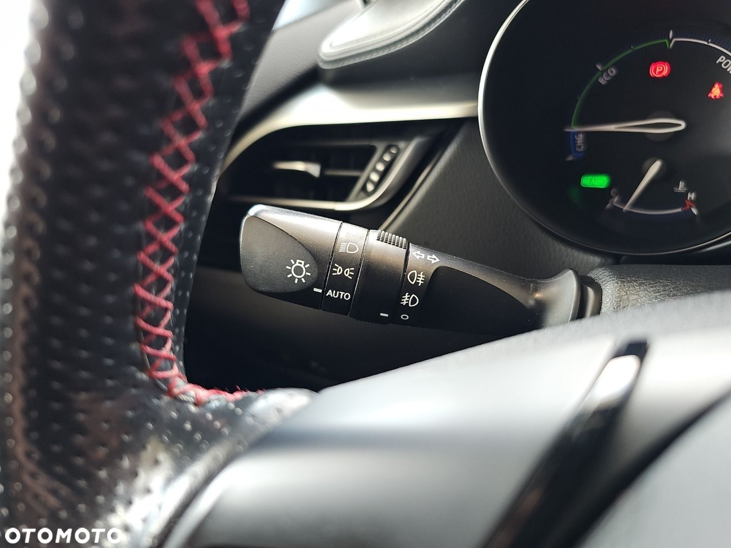 Toyota C-HR - 12