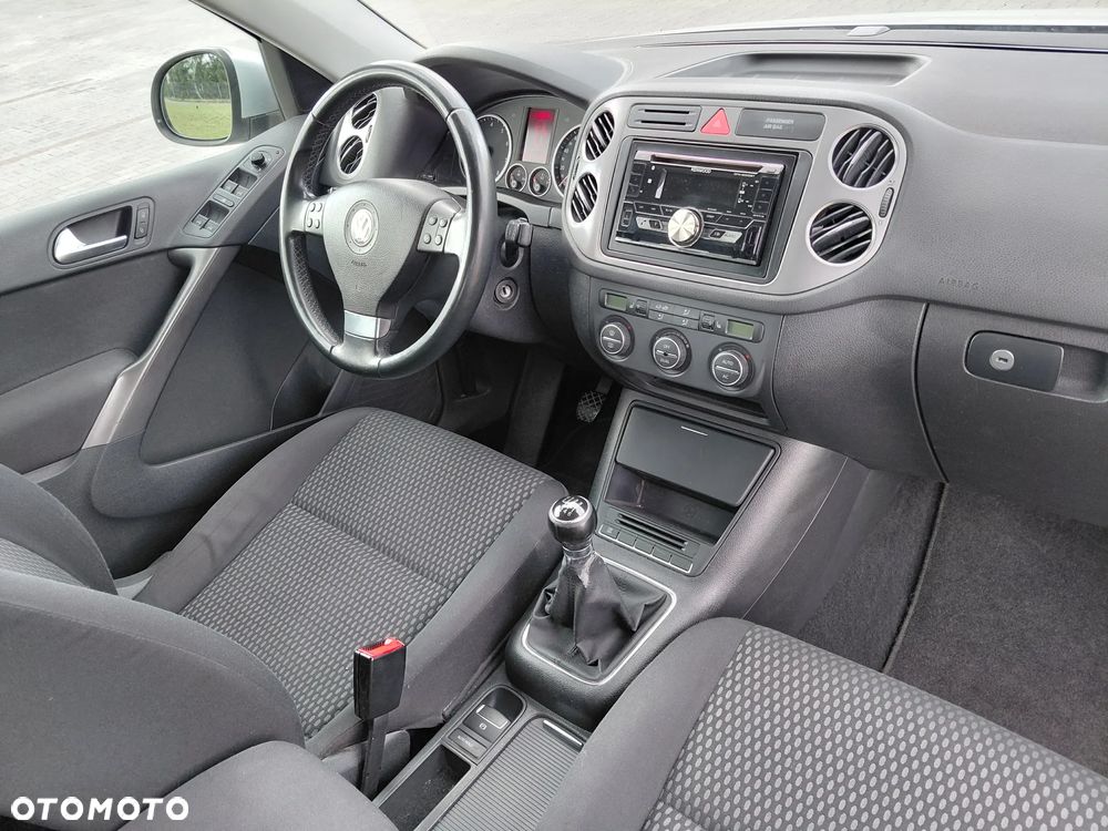 Volkswagen Tiguan 1.4 TSI BlueMot Trend&Fun - 16