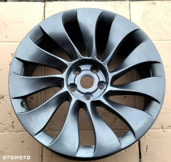 TESLA FELGA ALUMINIOWA 20"
