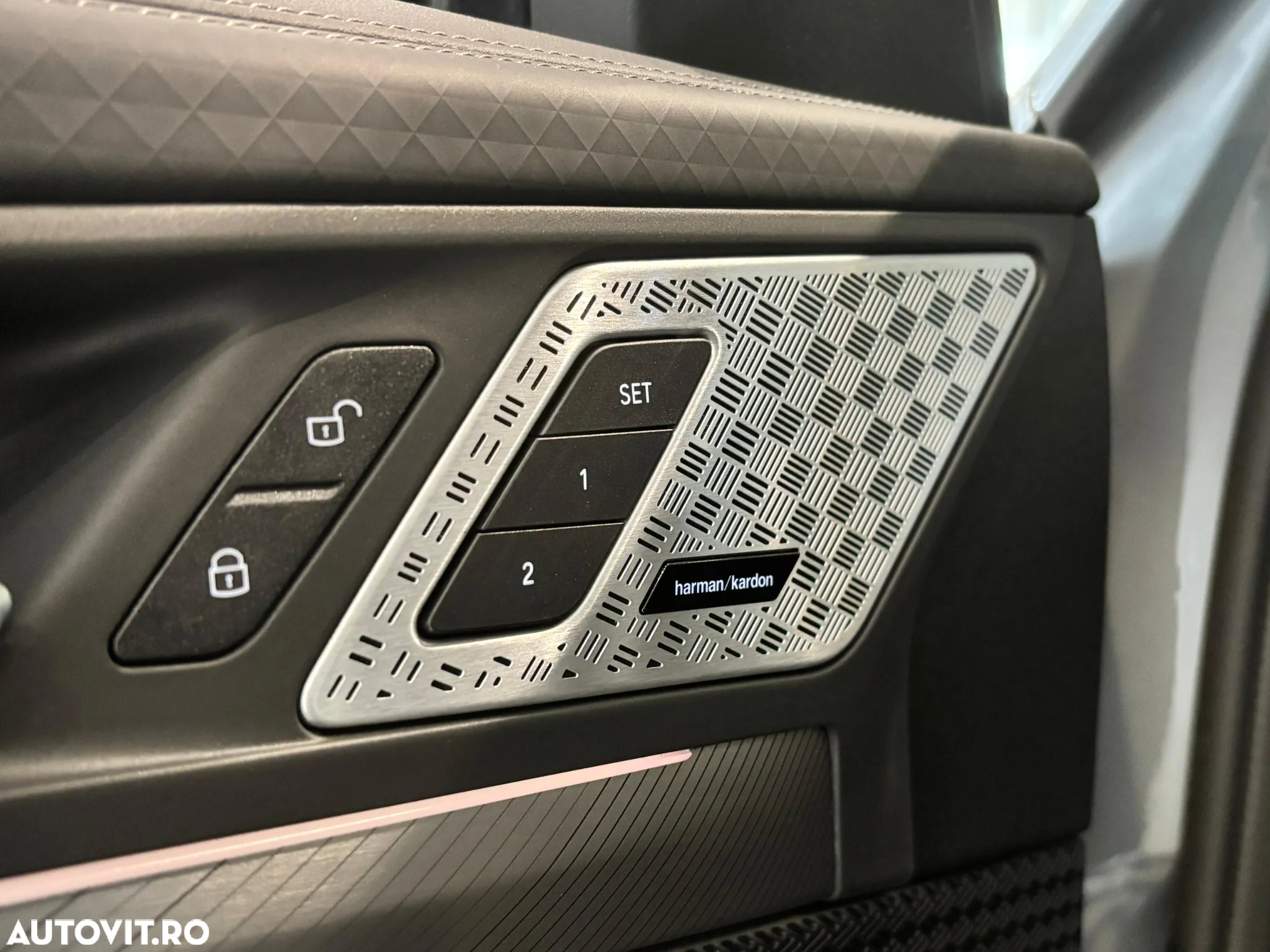 BMW iX2 eDrive20 - 12