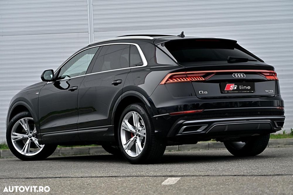 Audi Q8 - 9