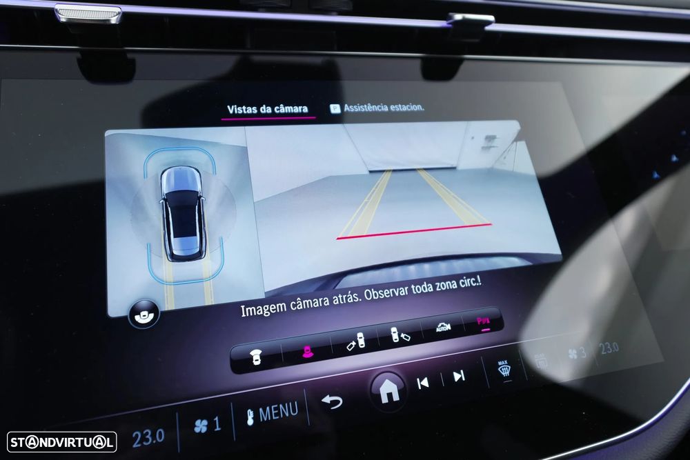 Mercedes-Benz E 300 e AMG Line - 16