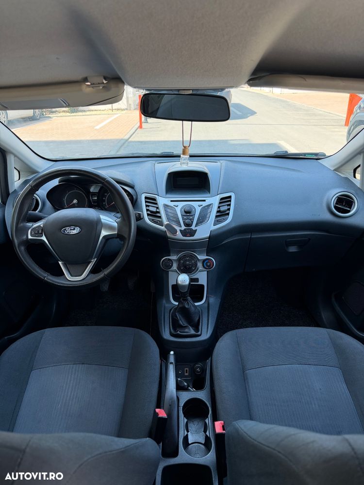 Ford Fiesta - 7