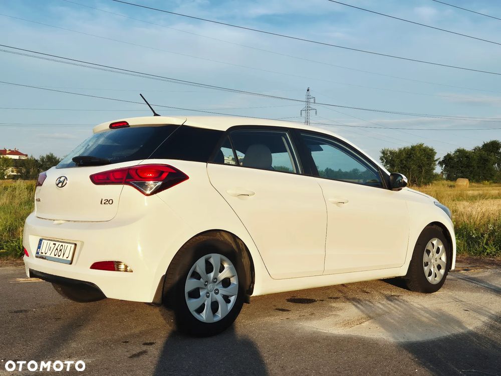 Hyundai i20 - 11