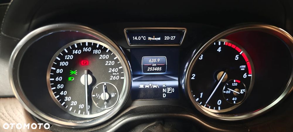 Mercedes-Benz ML 350 BlueTec 4-Matic - 19