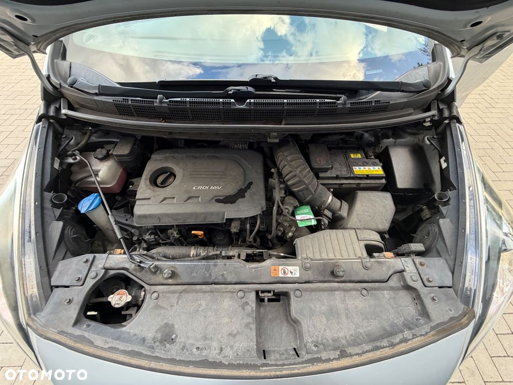 Kia Carens 1.7 CRDi XL 7os 7DCT - 36