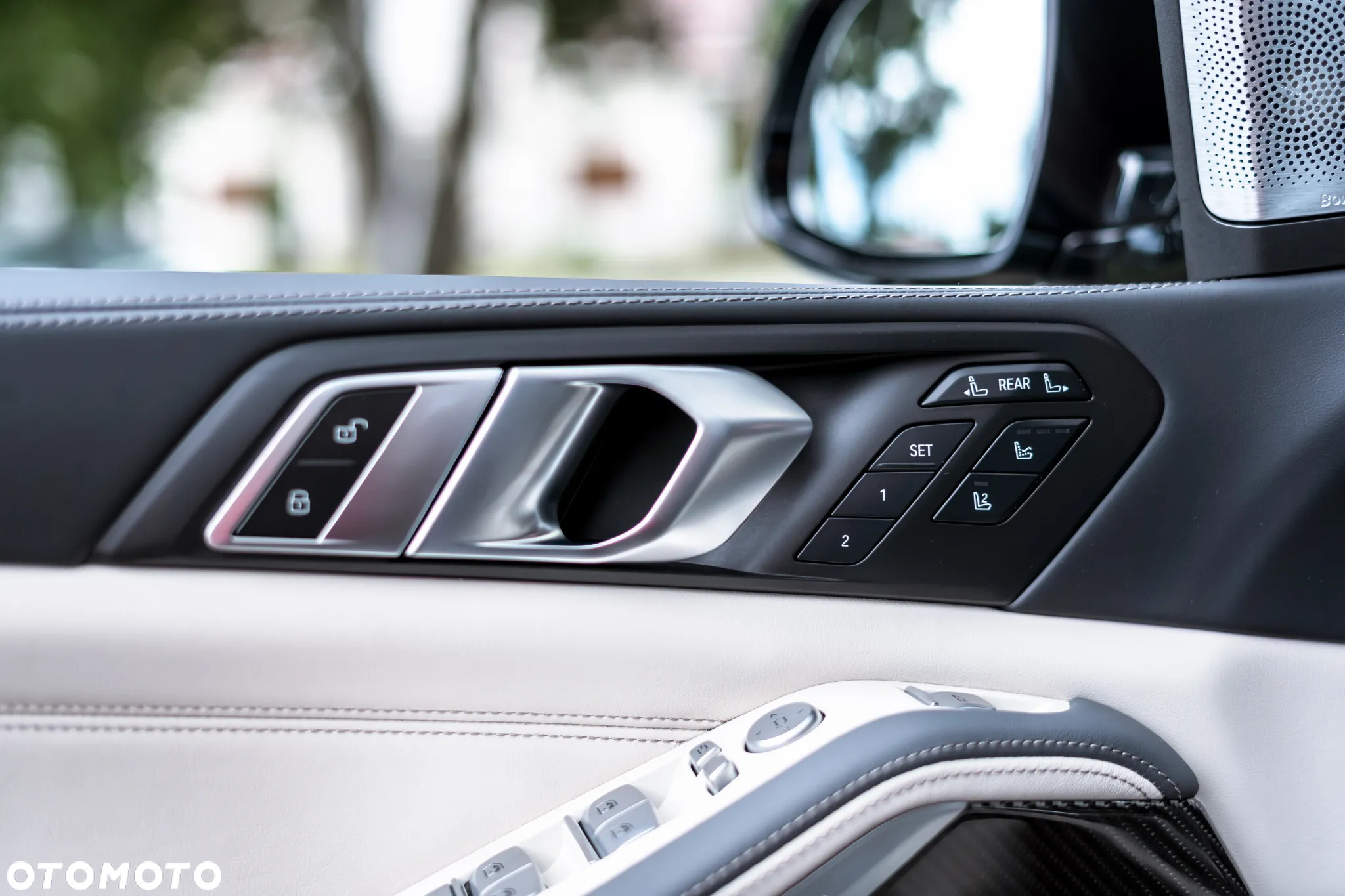 BMW X7 M50i sport - 23