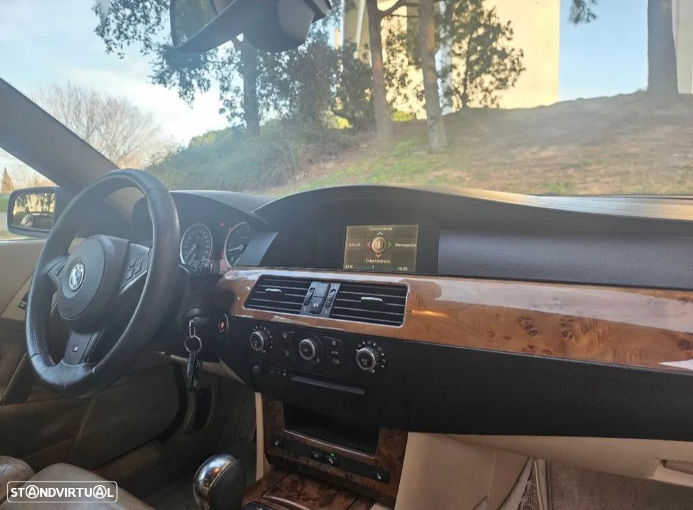 BMW 525 d Touring Aut. - 14