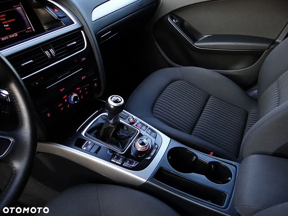 Audi A4 Avant 2.0 TDI DPF Attraction - 32