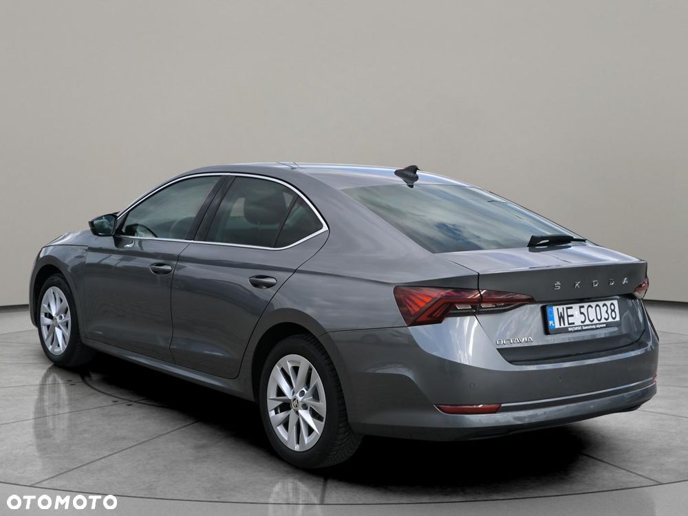 Skoda Octavia 2.0 TDI Style DSG - 6