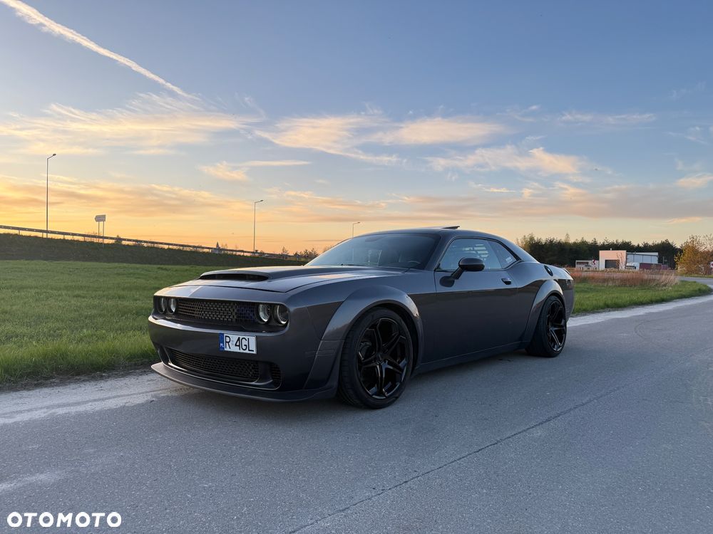 Dodge Challenger - 3
